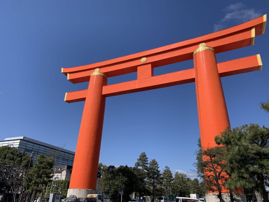 平安神宮の鳥居の写真